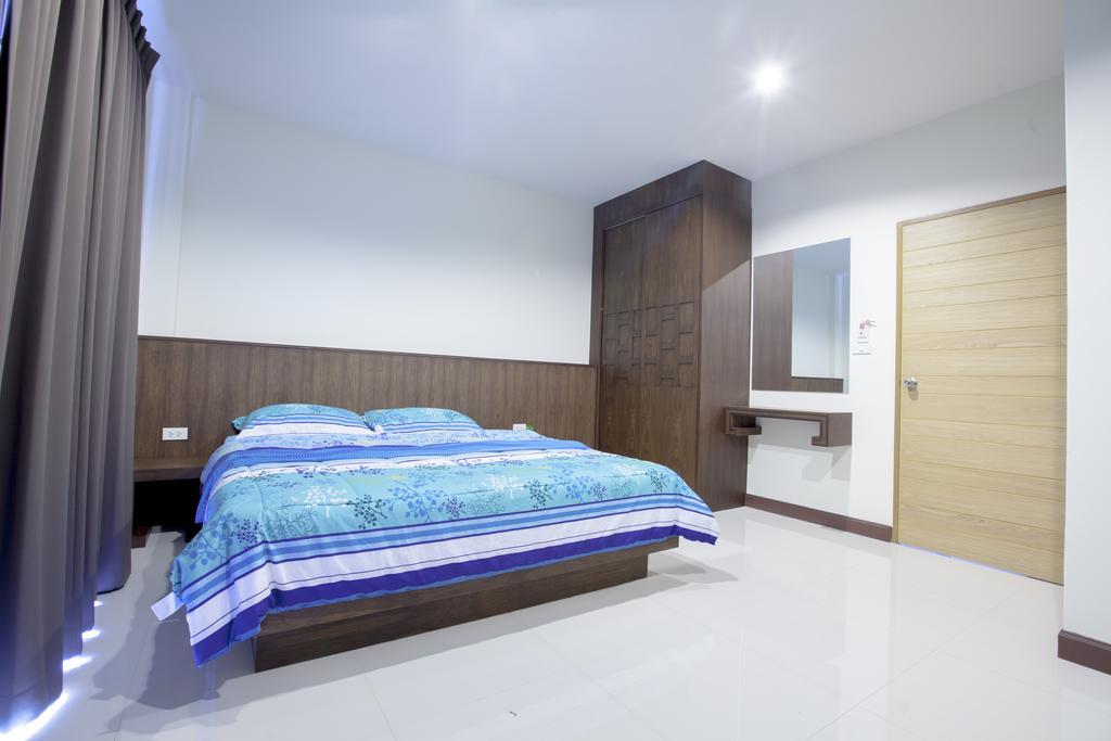 צ'אלונג Ra Residence Phuket חדר תמונה